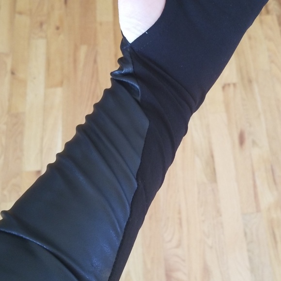 Handmade Faux Leather Fingerless Gloves🖤 - Picture 4 of 5